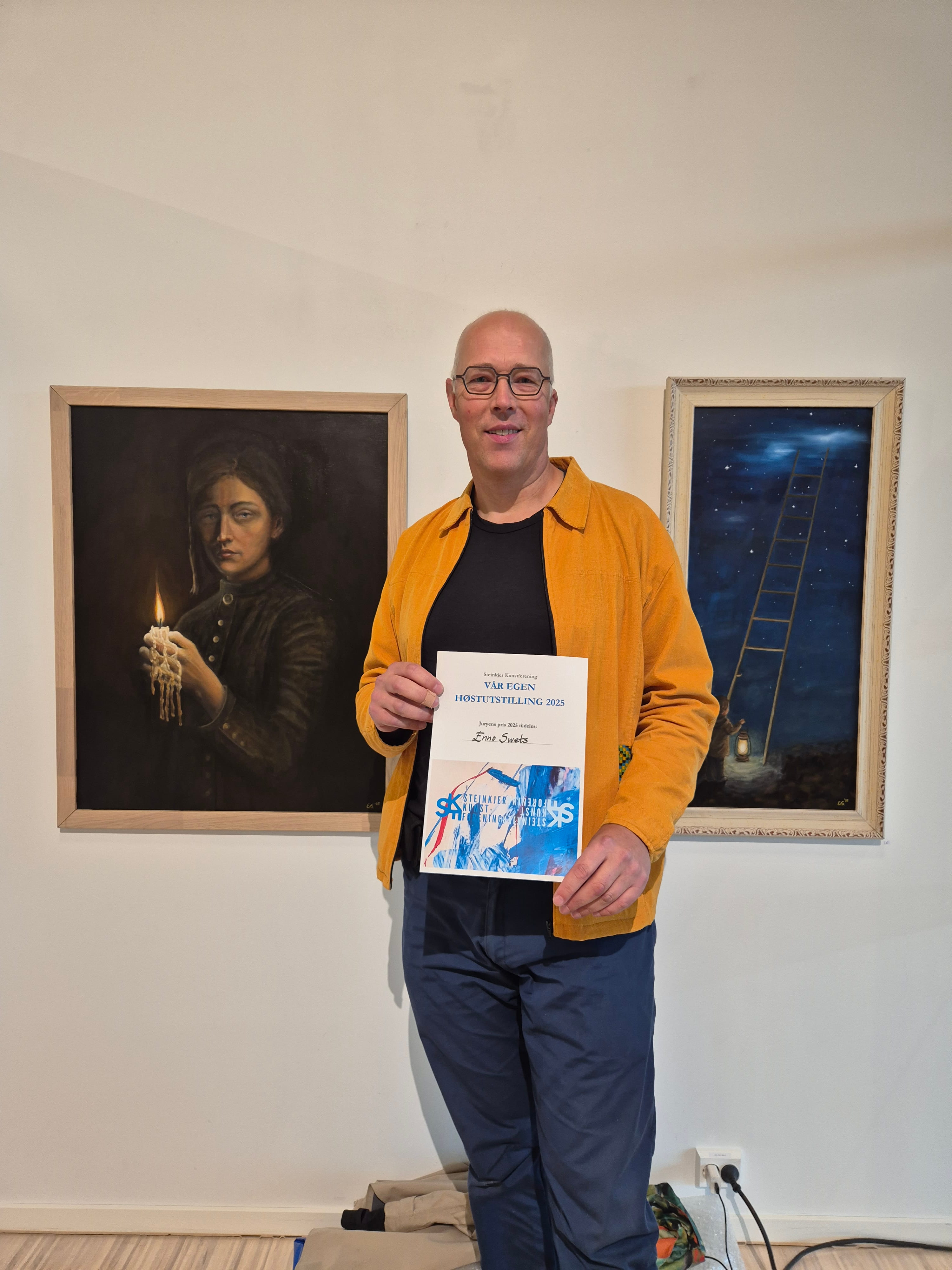 Enno Swets receiving the Jury Prize, Vår Egen Høstutstilling 2025